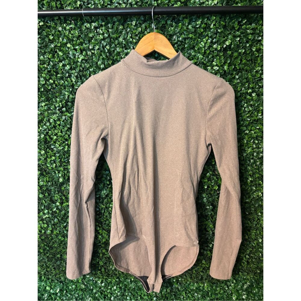 Girlfriend Collective Tan Mockneck Bodysuit Ribbed Stretchy Sz Large